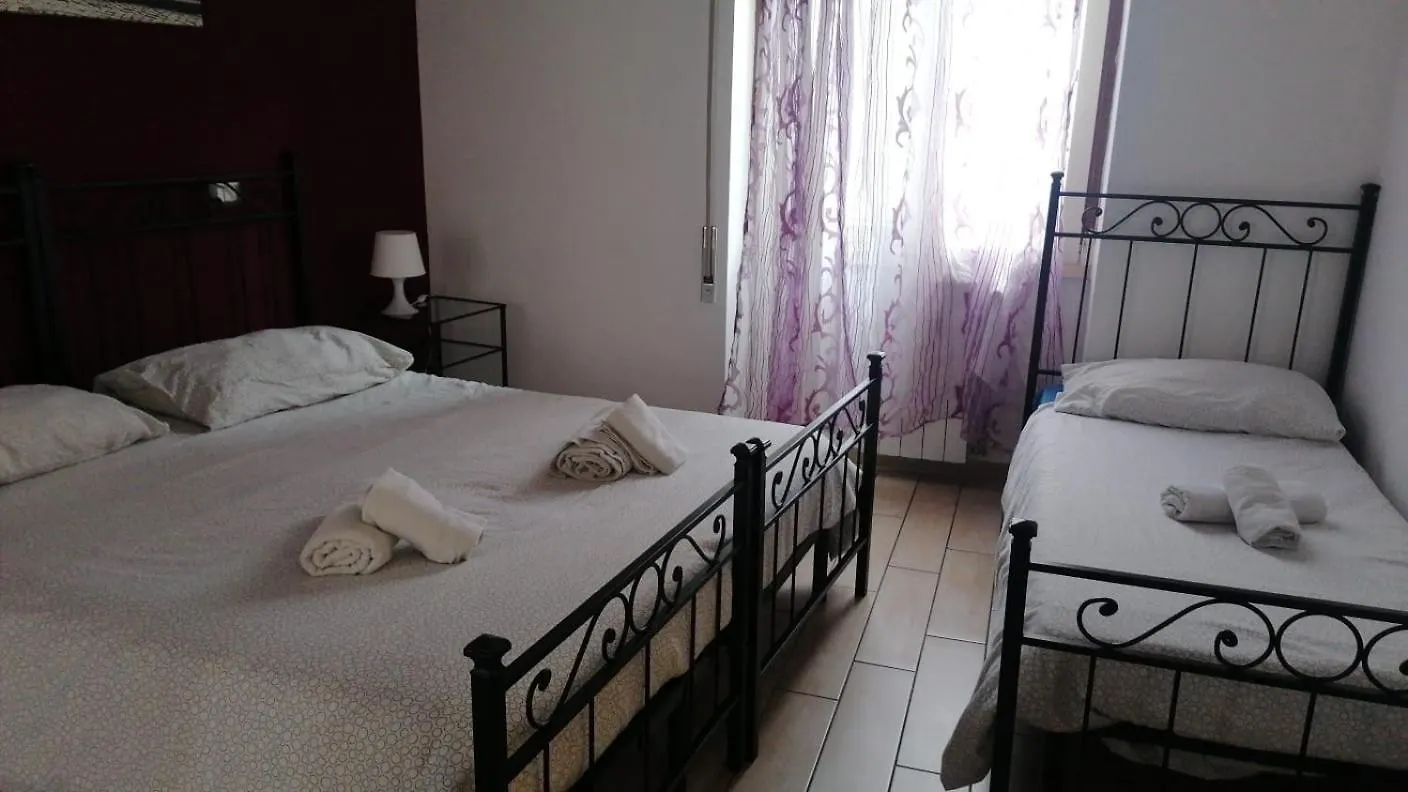 *** Bed & Breakfast Marco E Laura Affittacamere Al Vaticano Rome Italy